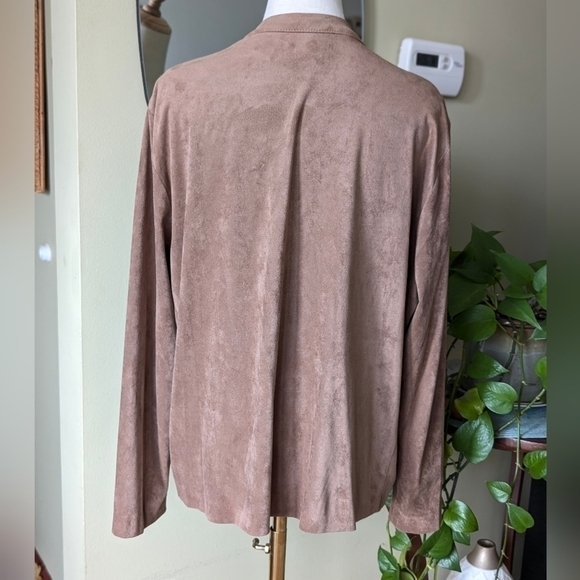Ruby Rd. Size L Taupe Faux Suede Drape Front Cardigan Shacket – Cozy & Chic - Picture 4 of 11